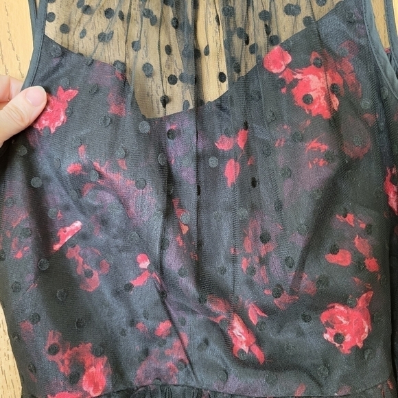 Luxe by Carmen Marc Valvo Swiss dot black & red floral sleeveless belted dress 2 - Picture 3 of 14